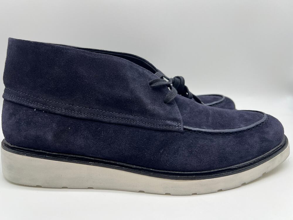 Vince Wayde Suede Chukka Boot Coastal Navy Men's Size 9.5M.
